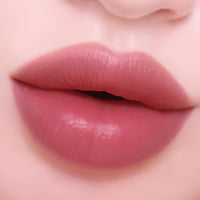 CLIO Hug Blur Tint 3.1g in 05 Heart-Warming Rose Shade.