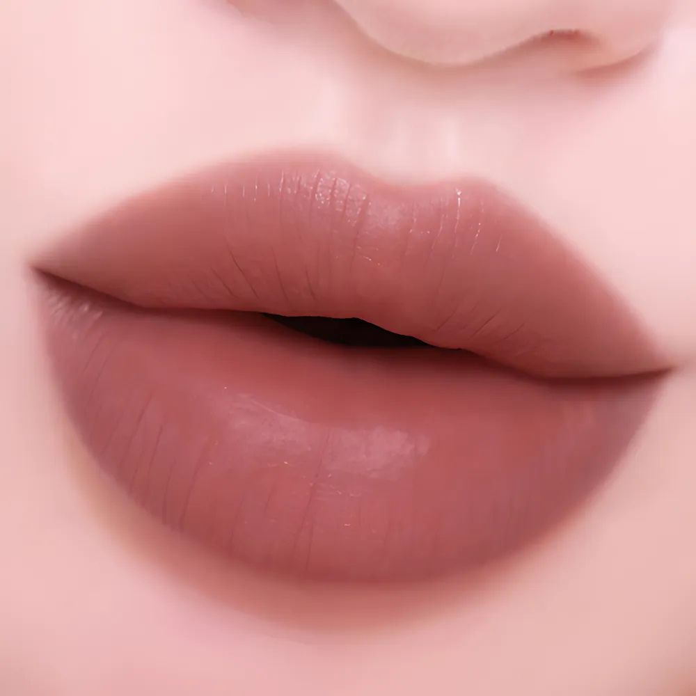 CLIO Hug Blur Tint 3.1g in 07 Soulful Fig Shade.