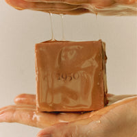 1950 Cape Woody Treatment Bar 90g