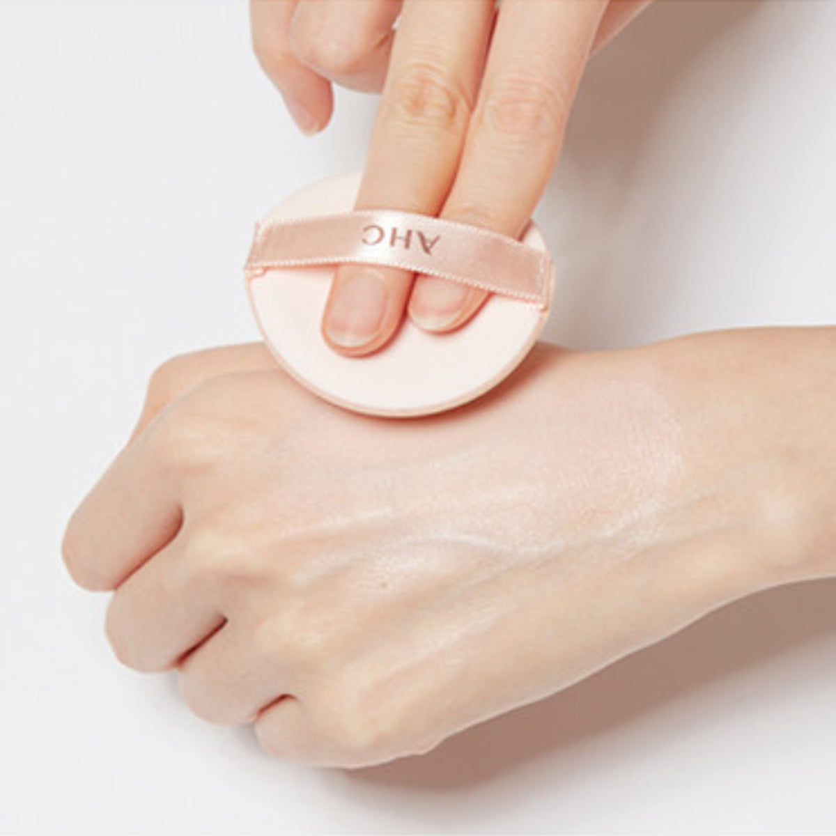 AHC Aura Secret Tone Up Cushion 15g + Refill 15g