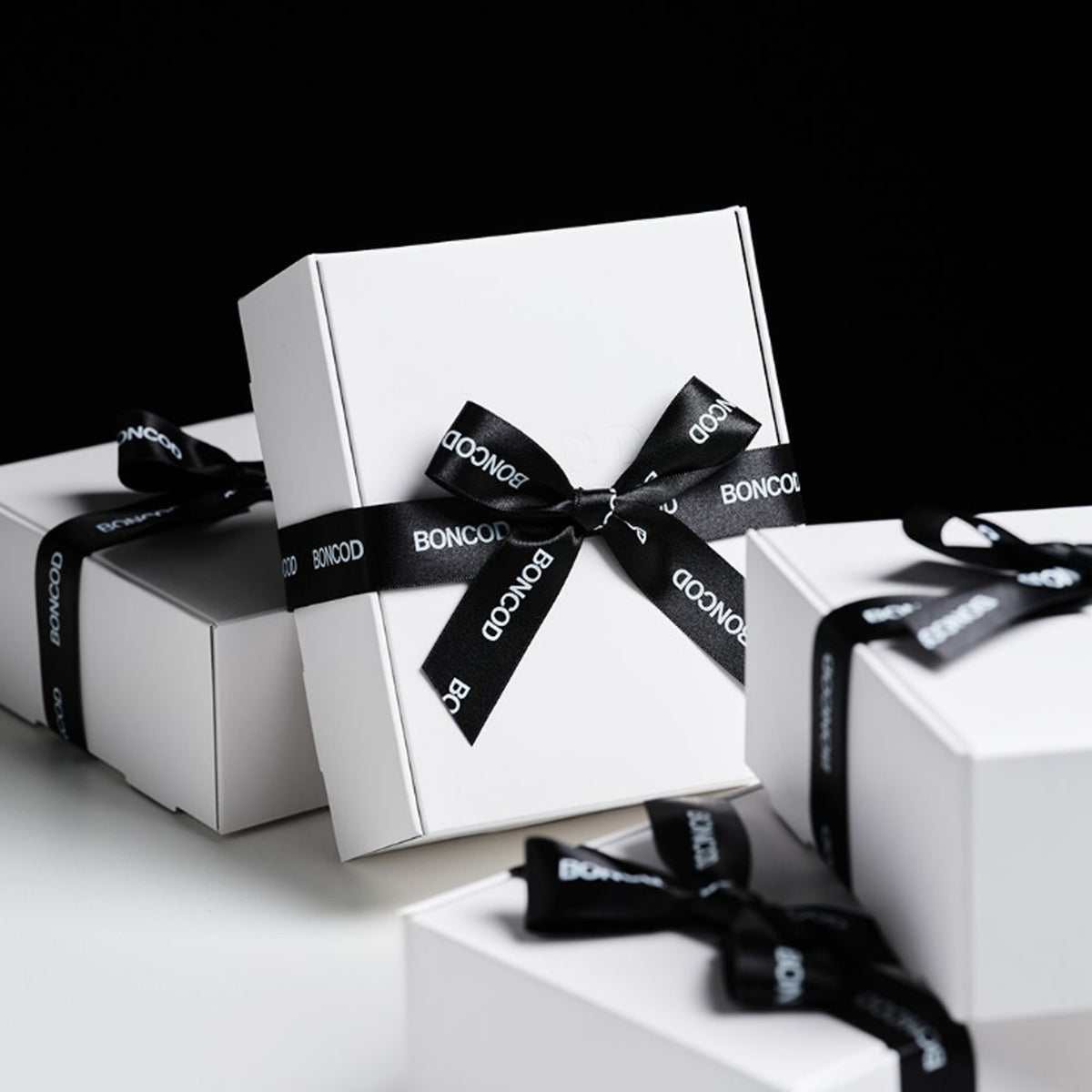 BONCOD Hair Loss Shampoo 300ml + Perfume Hand & Body Wash 300ml 001 Sandalwood Scent