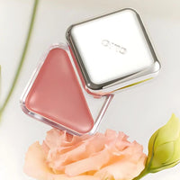 Infused with moisturizing ingredients, it ensures a smooth, comfortable wear that lasts throughout the day without drying.