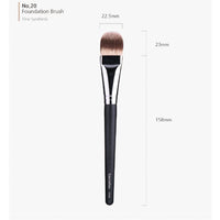 Courcelles Foundation Brush No. 20