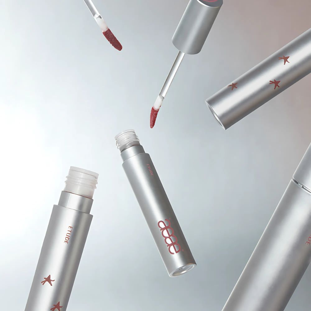 Formulated for long wear, the Hype Khaki Fixing Tint is transfer-proof and smudge-resistant, ensuring that your lips stay beautifully tinted throughout the day.