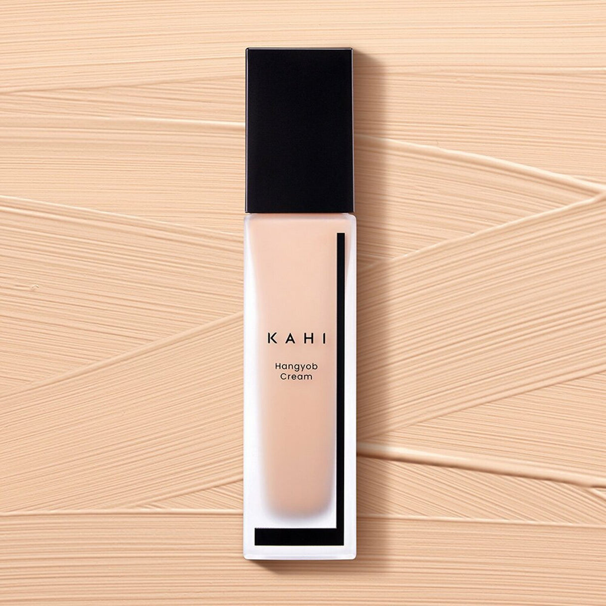 KAHI Hangyob Cream 30ml: A lightweight cream that provides deep hydration and revitalizes the skin for a healthy glow.