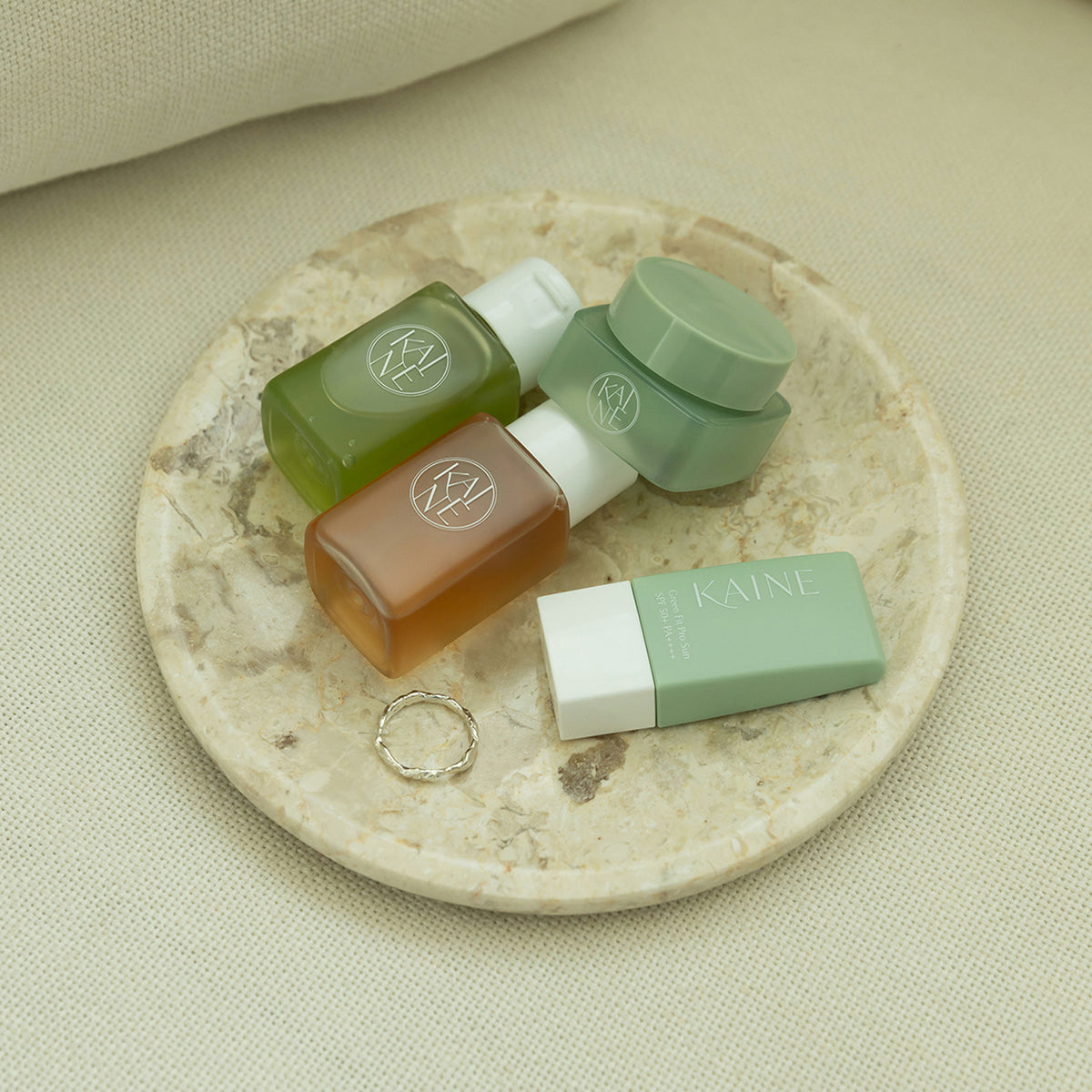 KAINE 4-piece Travel Kit