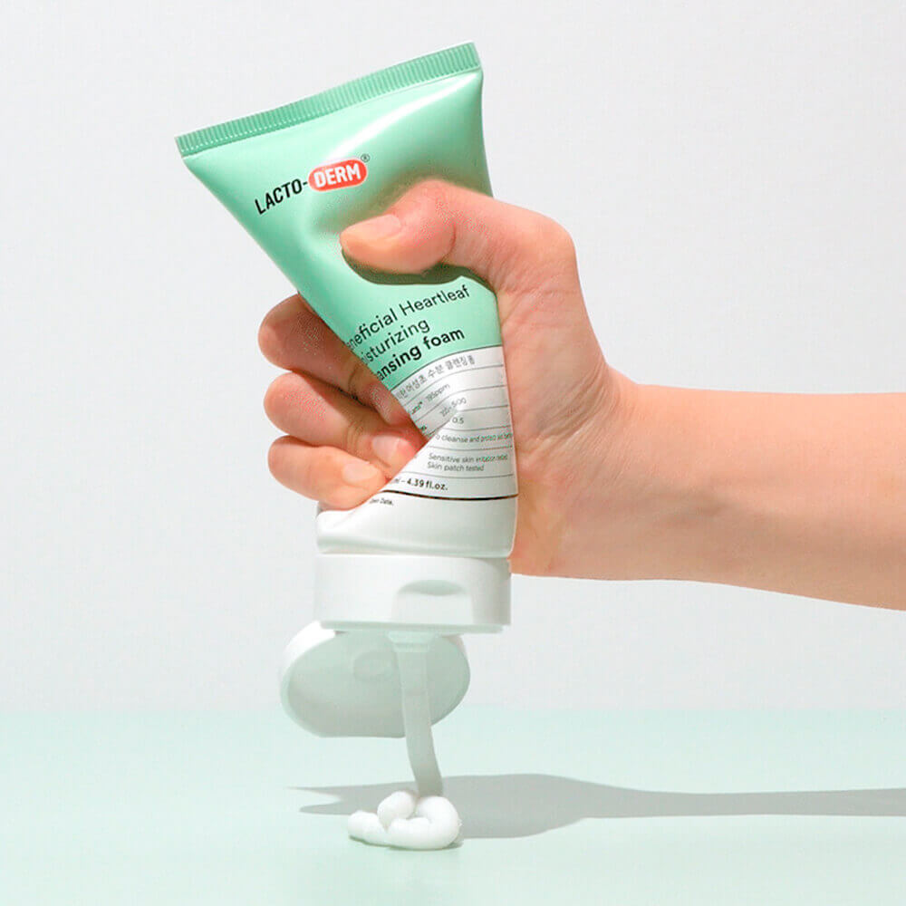 (Mhark) Lactoderm Beneficial Heartleaf Cleansing Foam 50ml - DODOSKIN