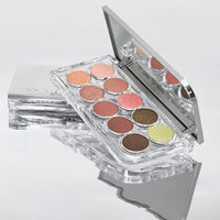 Ideal for both natural daytime looks and more intense evening makeup, the palette allows for easy layering and shading.