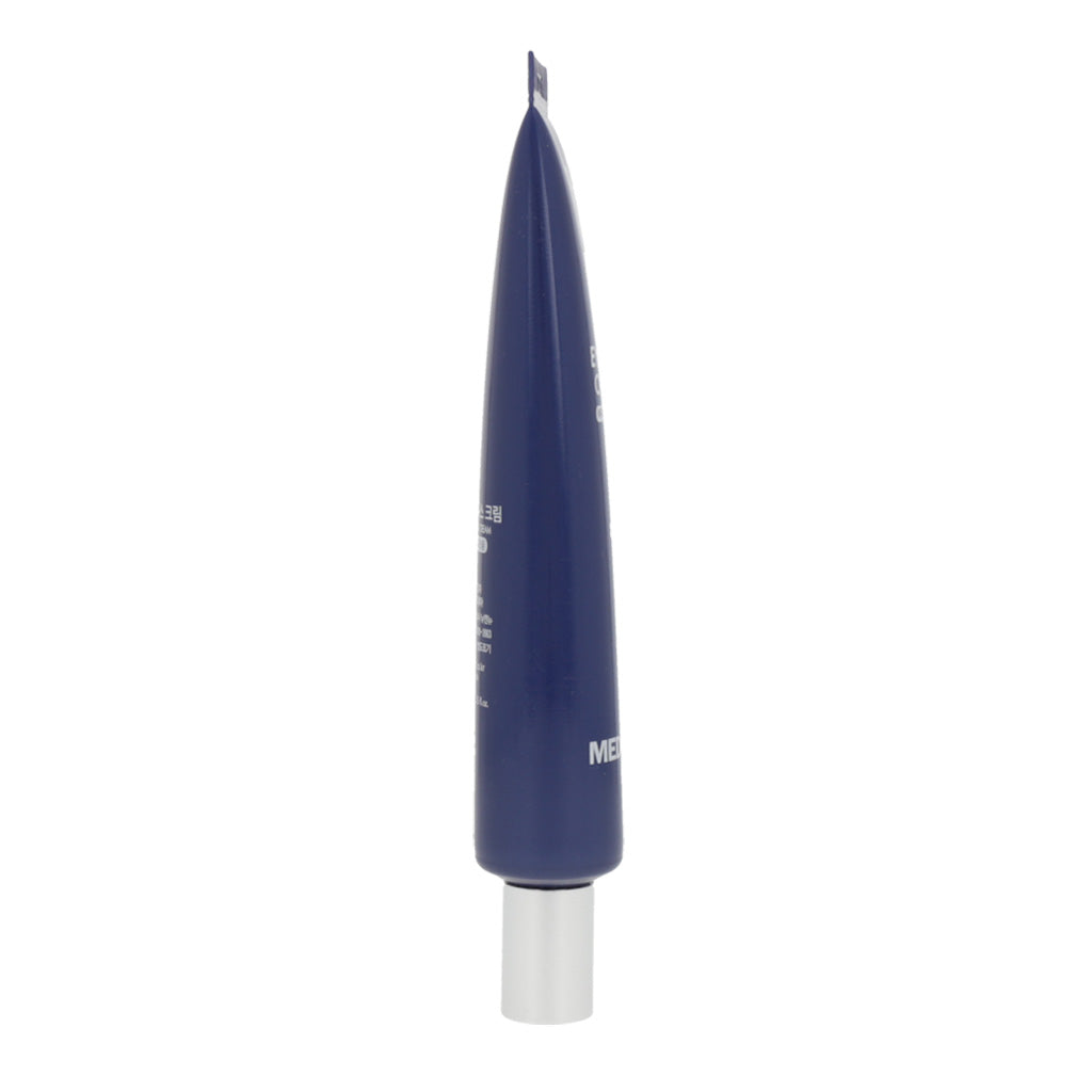 Aims to diminish dark circles and brighten the under-eye area.