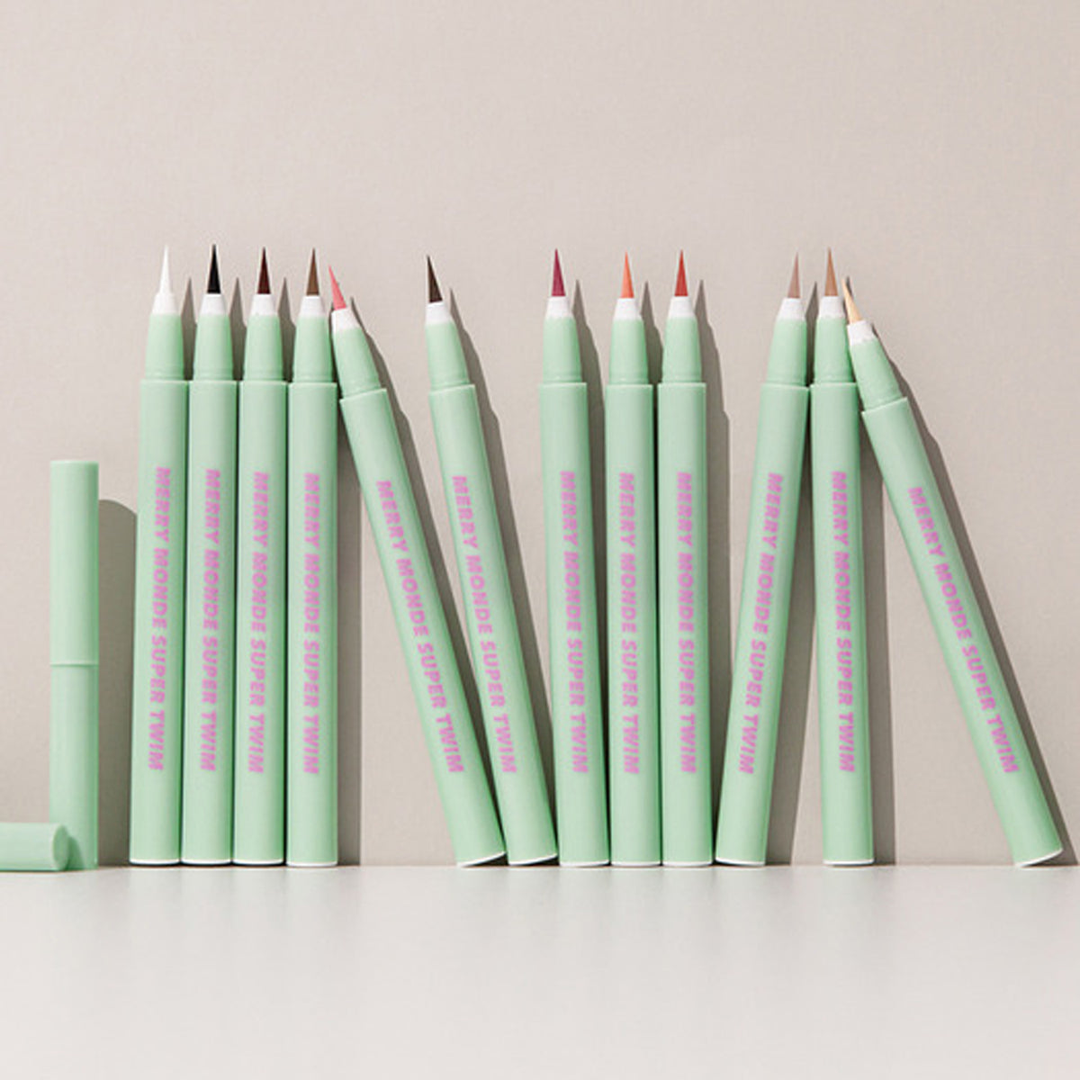 Merry monde Super Twim Pen Eyeliner (12 Colors)