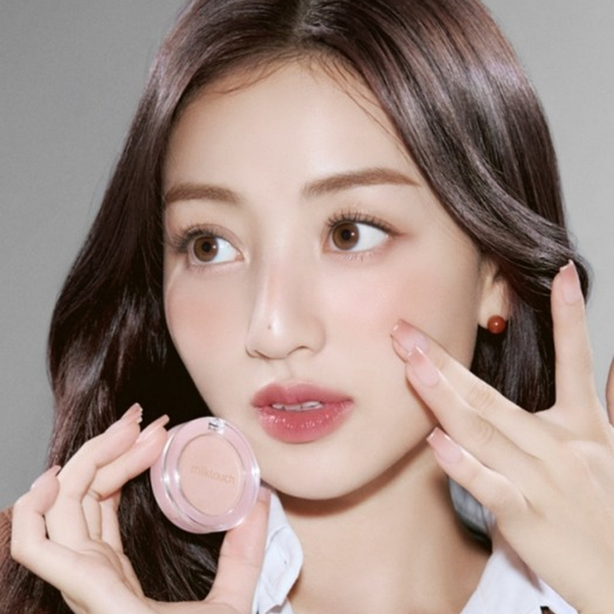 Milk Touch Tone On Blusher 3g 2 colors