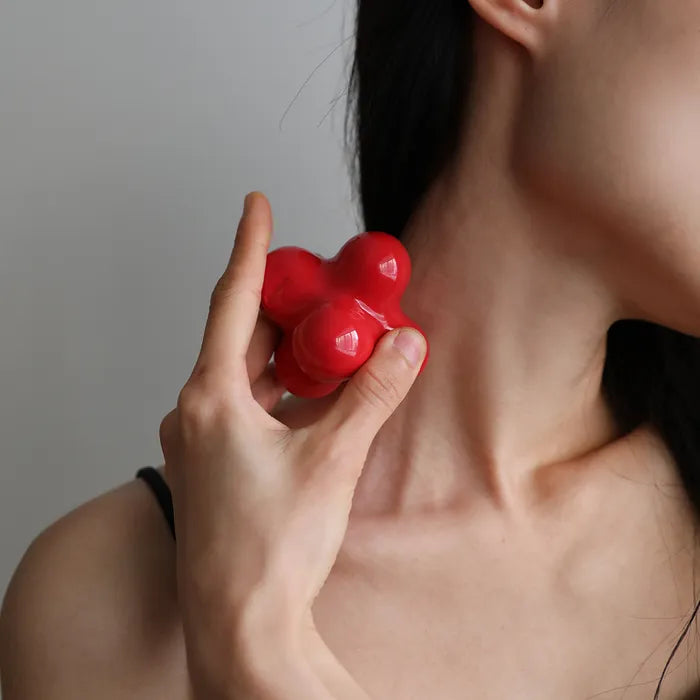 Oikeiosis Museum Rotund Ceramic Gua Sha (Molecular)