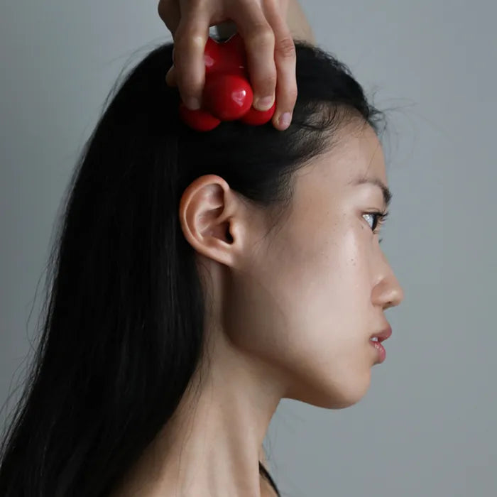 Oikeiosis Museum Rotund Ceramic Gua Sha (Molecular)