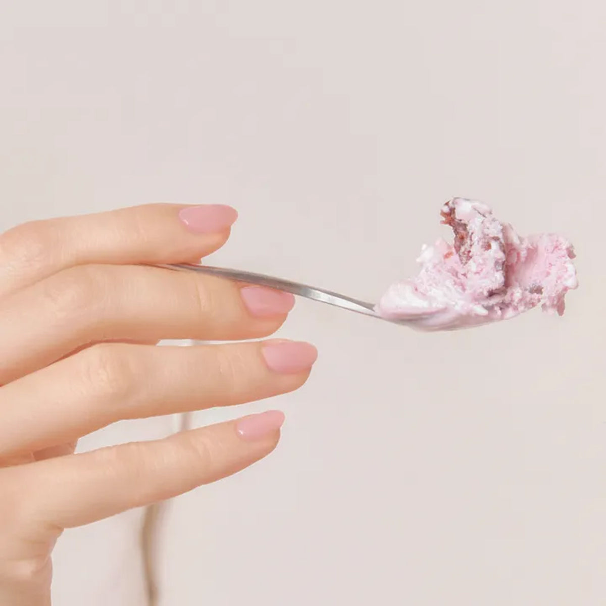 Ollio Cherish Nail Polish: Solid Syrup Series 7 Colors