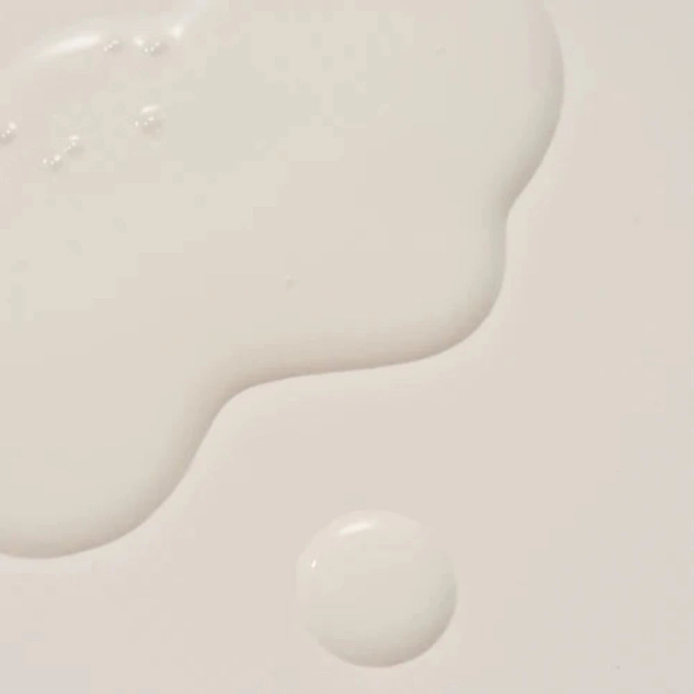 It leaves a matte finish that lasts all day without feeling heavy or cakey.