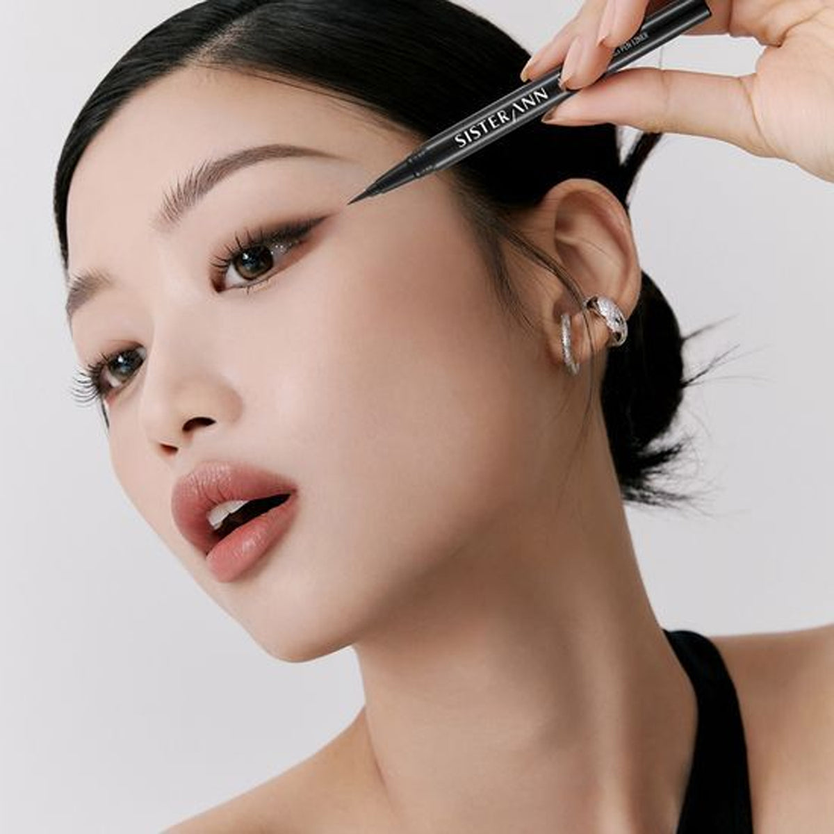 SISTER ANN Perfect Edge Brush Pen Liner 2 colors