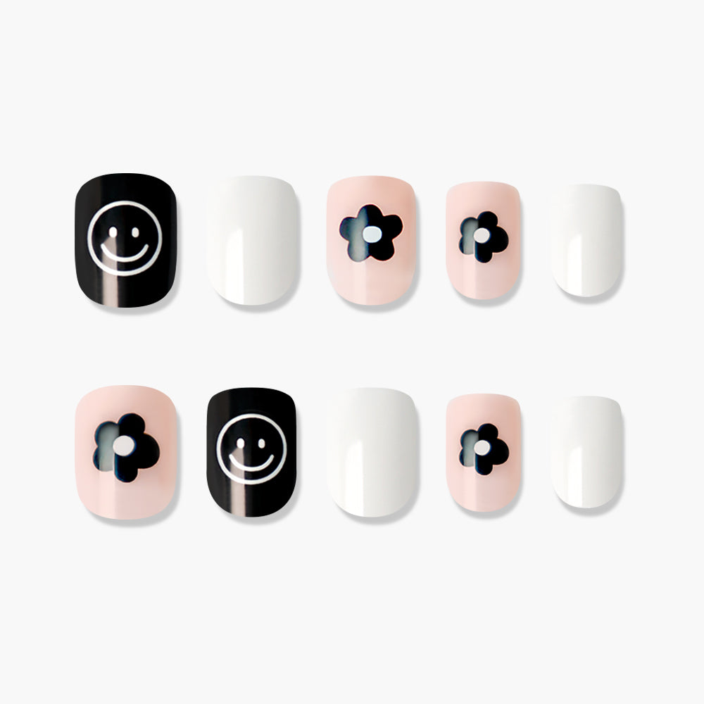 MUZMAK Nail Tips 36pcs #Smile Flower(Short Square)