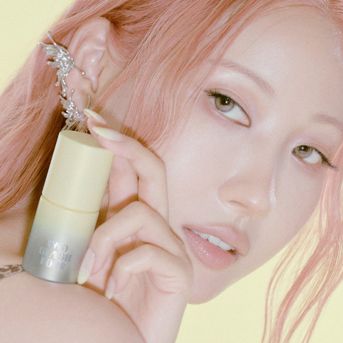 TWO SLASH FOUR Flash Spot Concealer Pale Lemon 13.5g