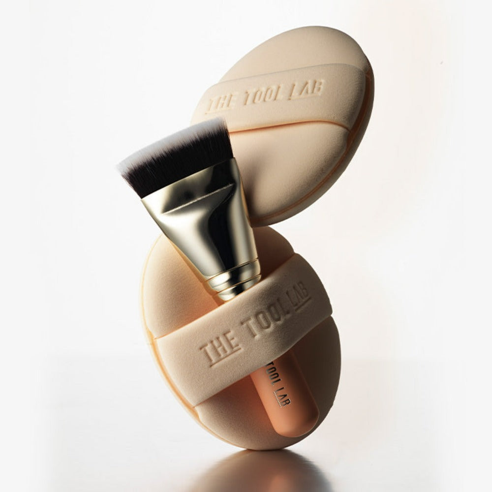 To cover finish to suit different skin needs.