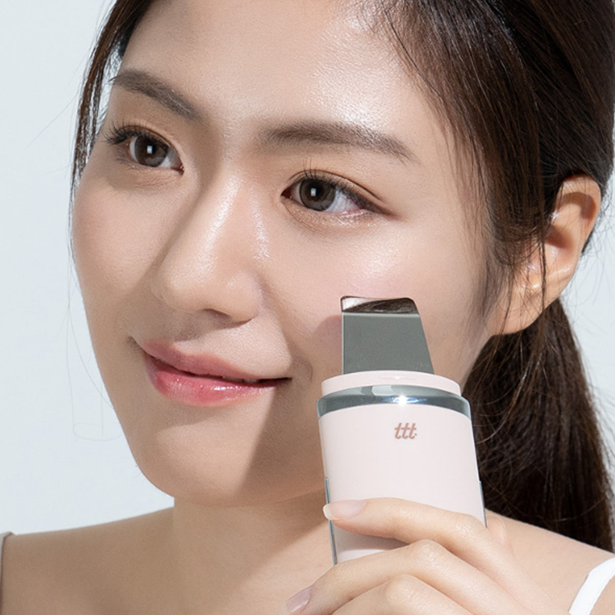 Threego ttt Premium Aqua Peeling Device Water All-In-One Face Lifting Massager