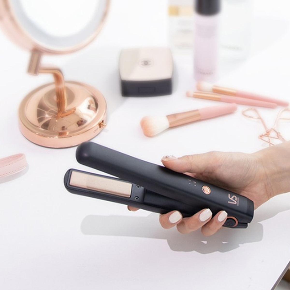 VIDALSASSOON Rechargeable Hair Styler (VSCR310K)