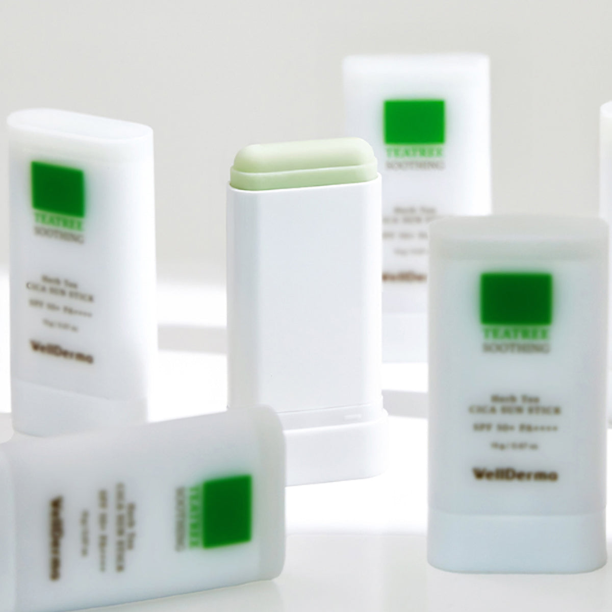 WellDerma TeaTree Soothing Herb Tox Cica Sun Stick SPF50+ PA++++ 19g