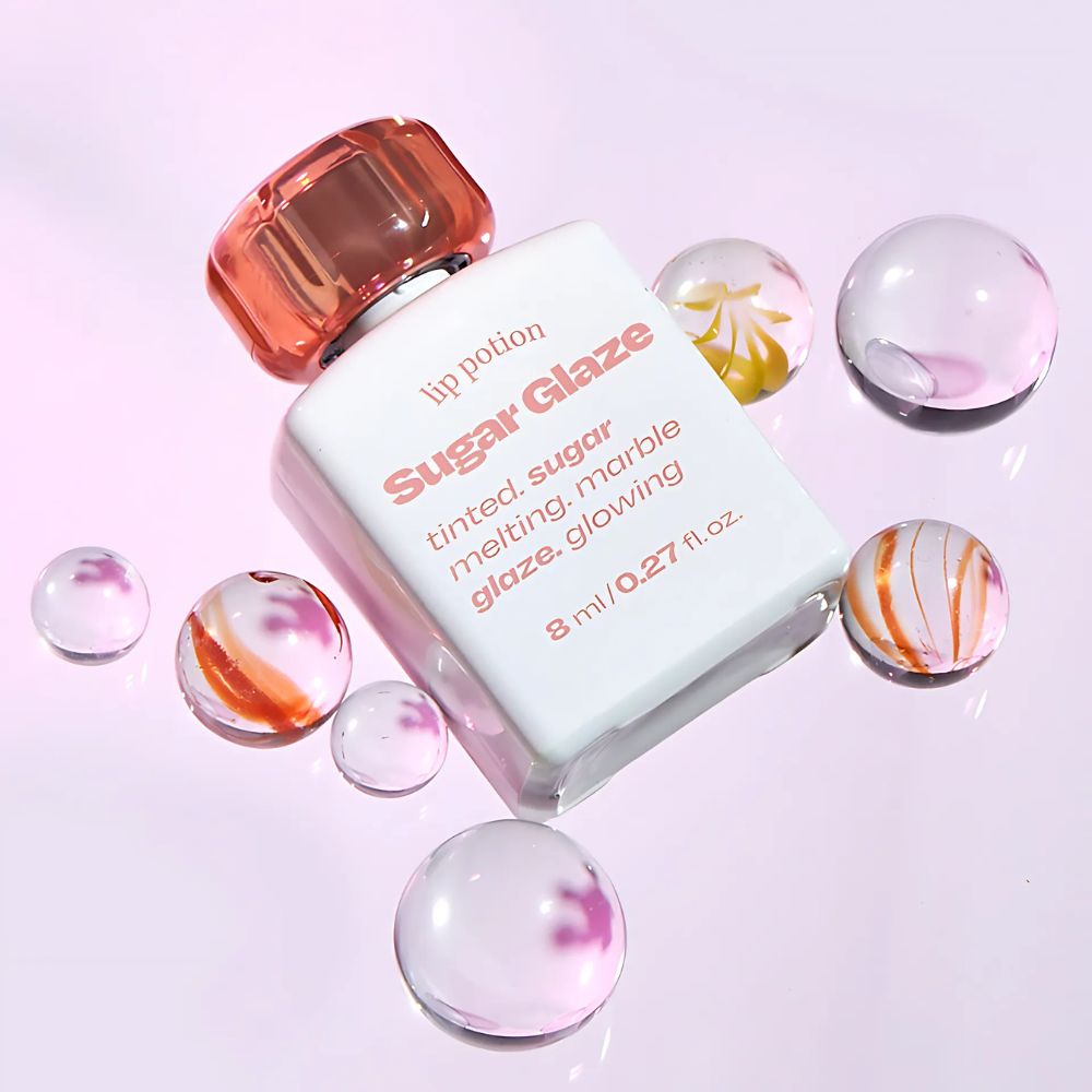 Its moisturizing formula keeps lips soft and hydrated, while the high-shine finish enhances the fullness of the lips. Ideal for adding a pop of color with a hint of gloss, the 8ml tint is perfect for both everyday wear and special occasions.