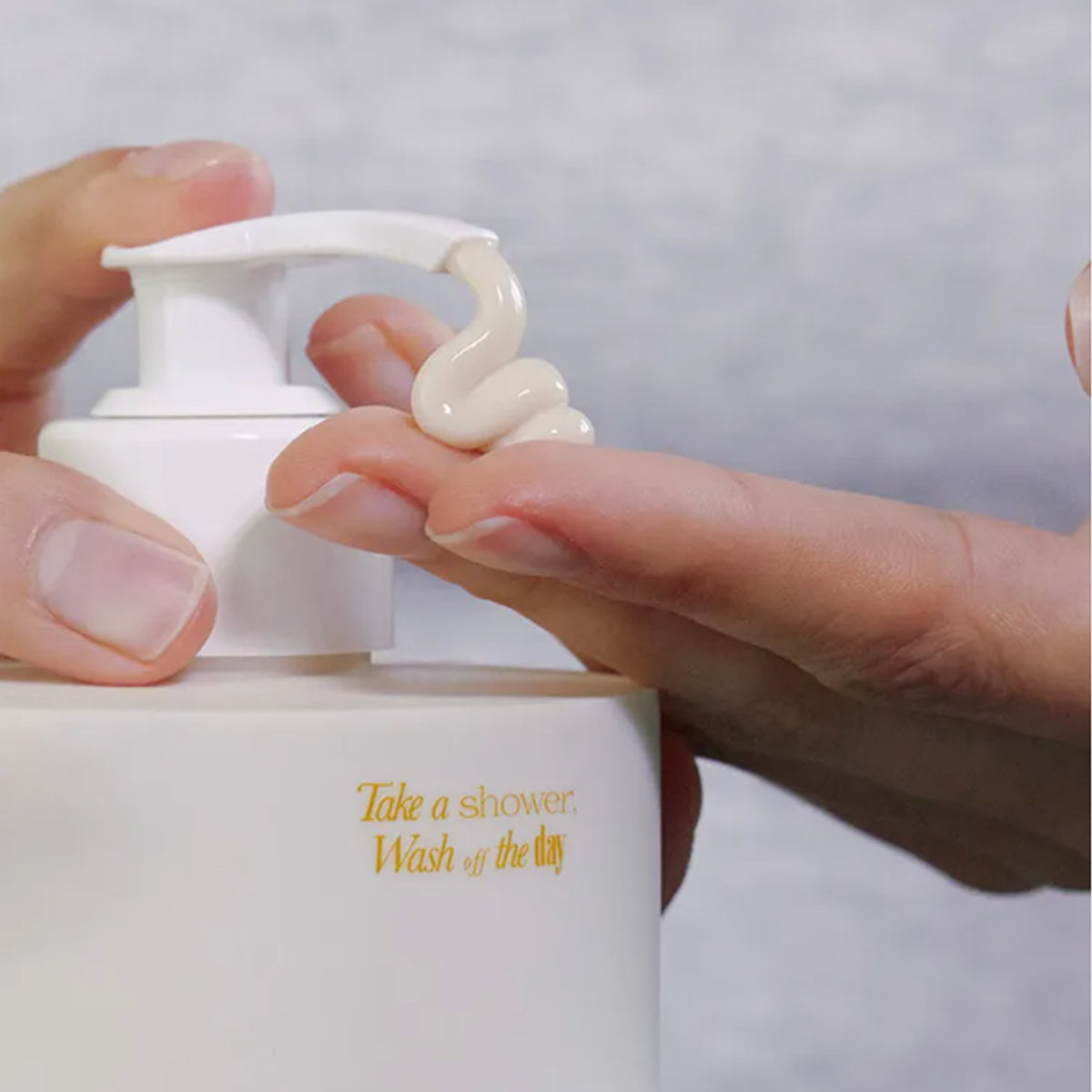 anillO Amber 528 Scented Hand & Body Lotion 450ml