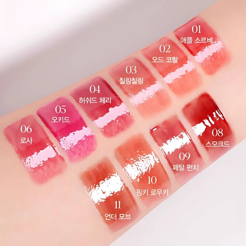 Choose from 9 chic shades, each designed to enhance your style and give your lips a fresh, voluminous appearance.