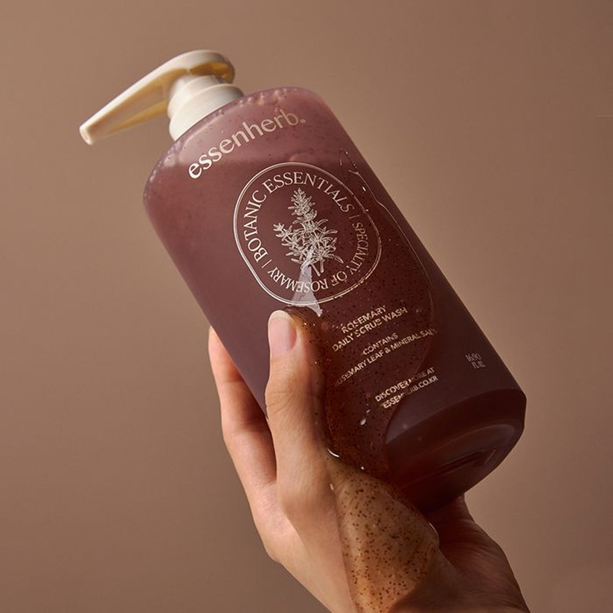 essenherb Rosemary Daily Scrub Wash 500ml