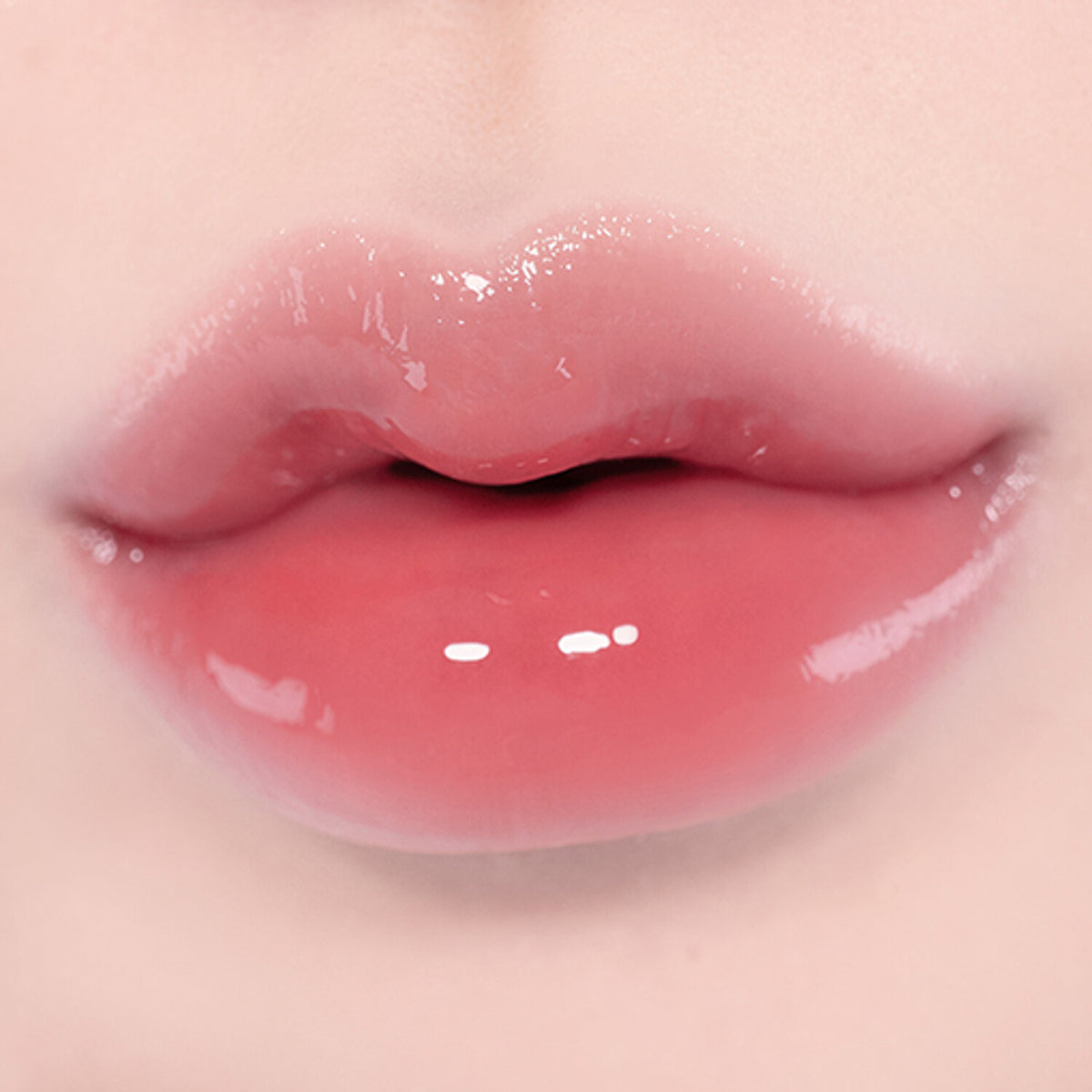 Compact 5.3g fwee 3D Voluming Gloss