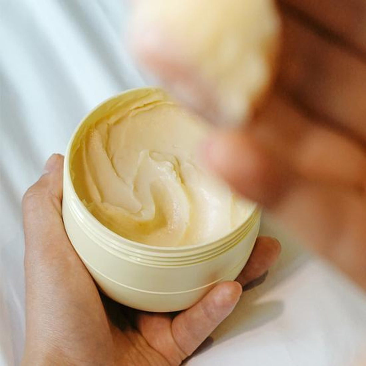 narka Core Rebuild Confident Deep Treatment Hair Pack 290ml