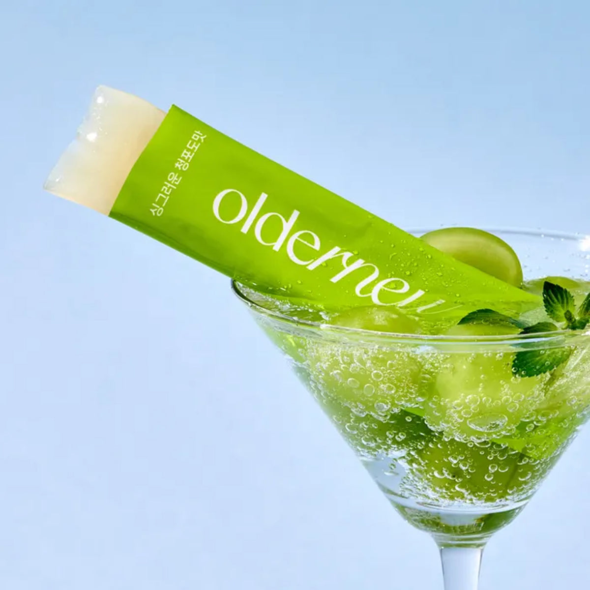 oldernew Mucin Aqua (Green Grape Flavor) - 20g x 20 Sticks (2 Boxes)