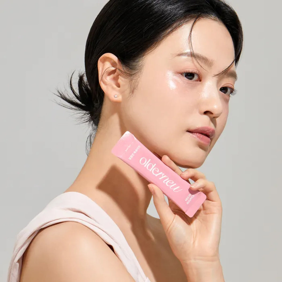 oldernew Mucin Bounce (Peach Flavor) - 20g x 20 Sticks (2 Boxes)