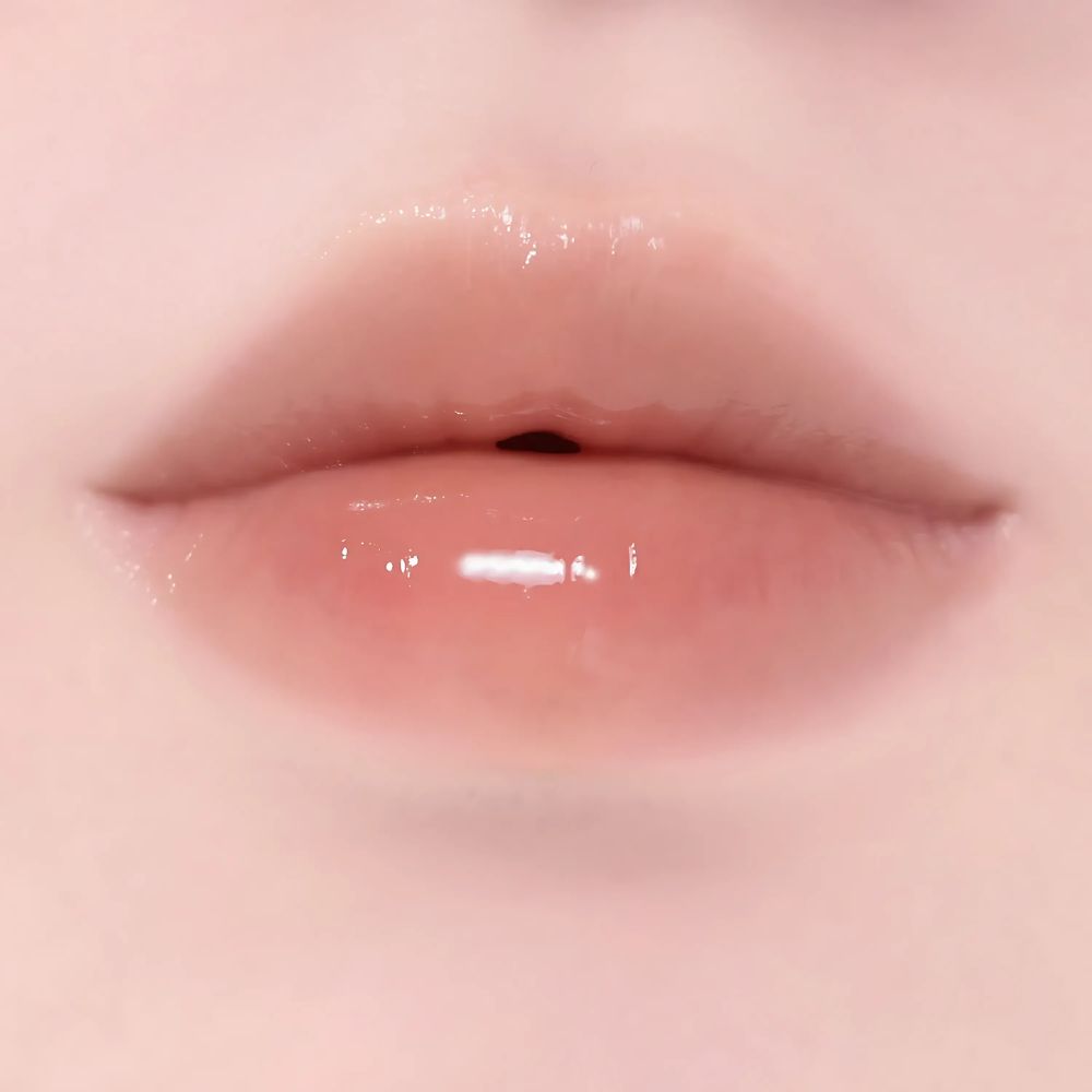 Heart Percent Dote On Mood One Way Glowy Tint 4.2g in Bare Nude Shade.