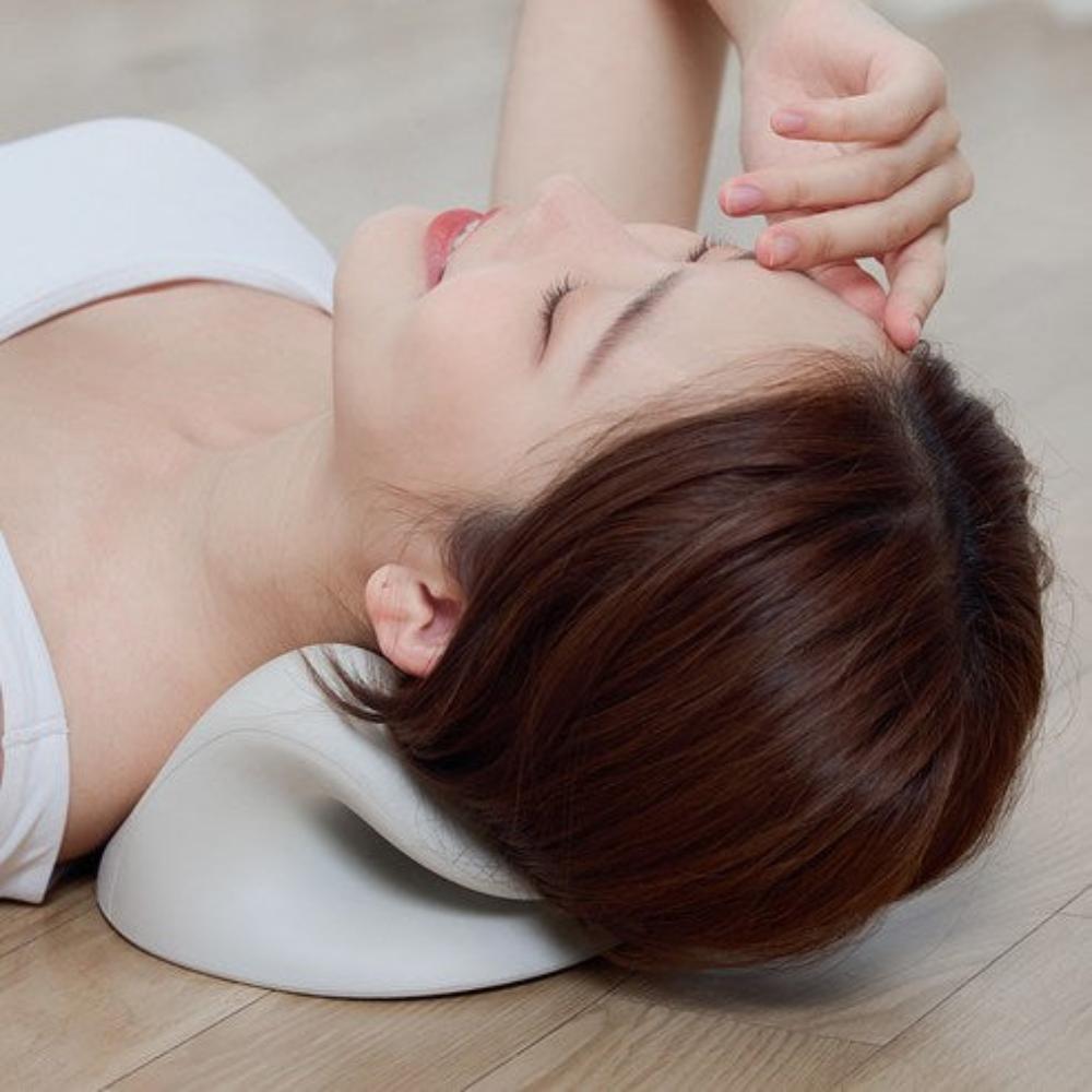 OA Wireless Neck Stretcher with Cervical Stretching, Heating, EMS - USB