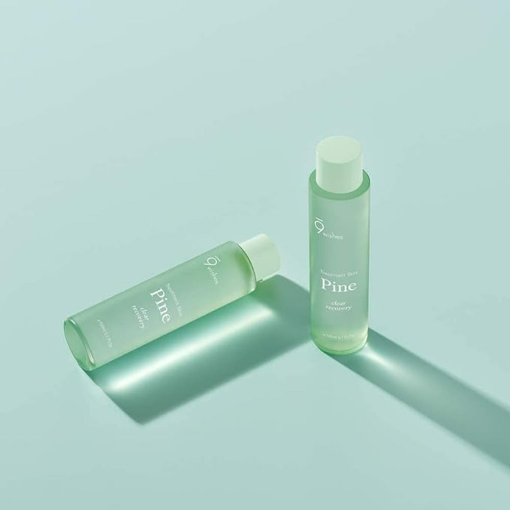 This toner is formulated with pine extract to refresh and balance the skin. 