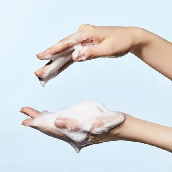 Anua 8 Hyaluronic Acid Hydrating Gentle Foaming Cleanser 150ml