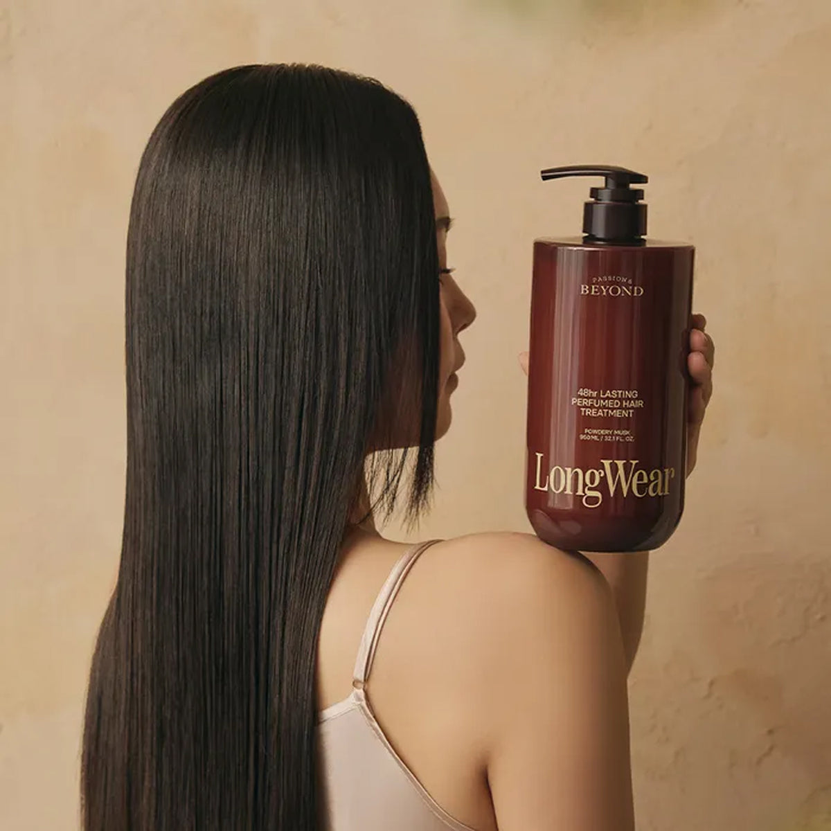 BEYOND Longwear Perfumed Hair Treatment Powdery Musk 950ml