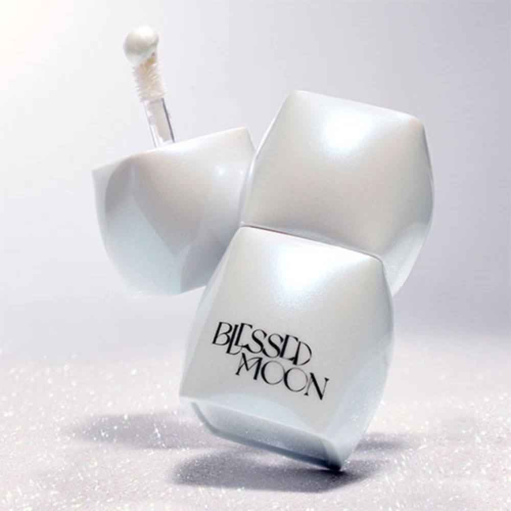 BLESSED MOON Veil Melting Glass Highlighter 01 Diamond Dust 3.8g