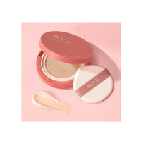 Comes in a portable cushion compact with an applicator for easy and on-the-go application.
