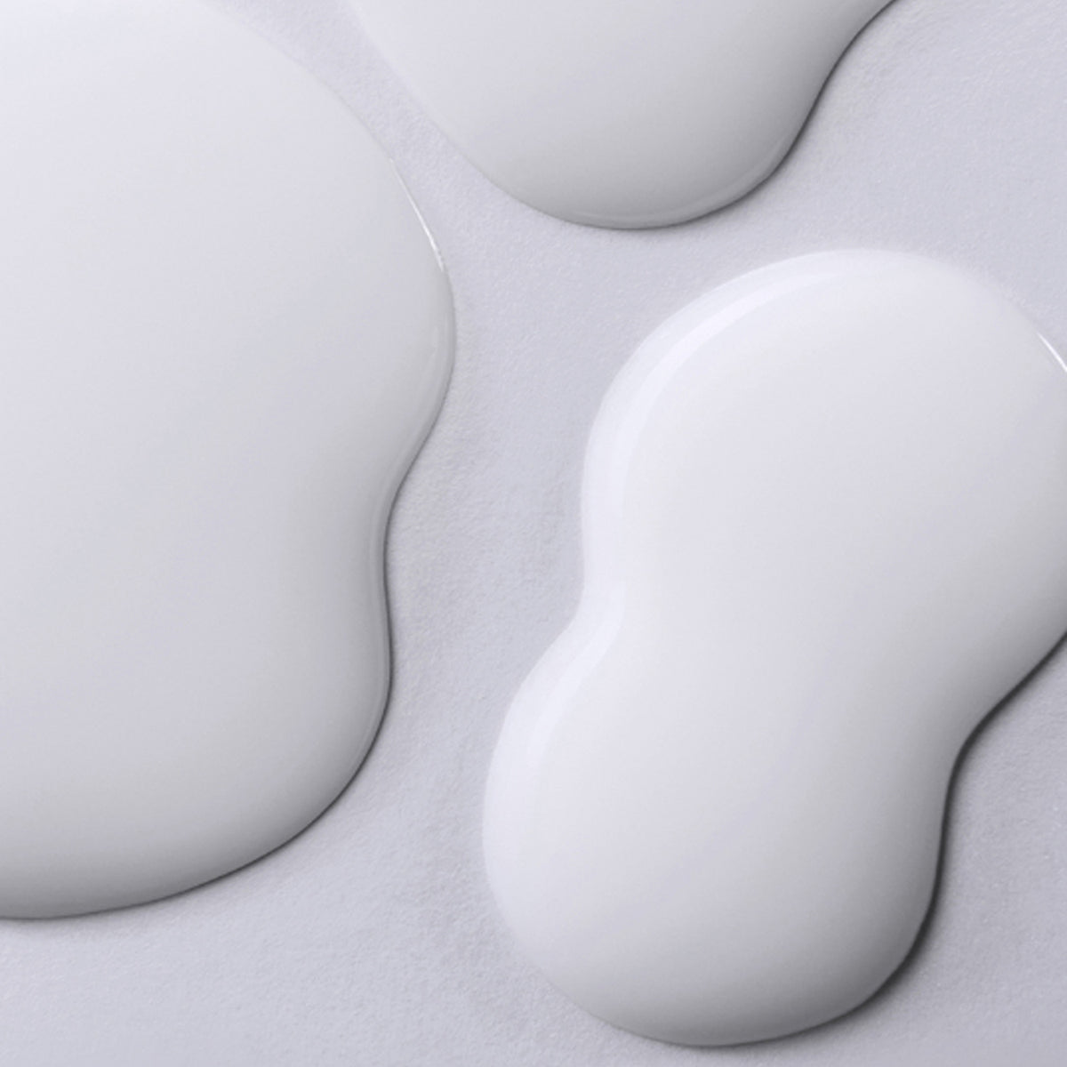 CLIO Glazing Milky Essence 120ml