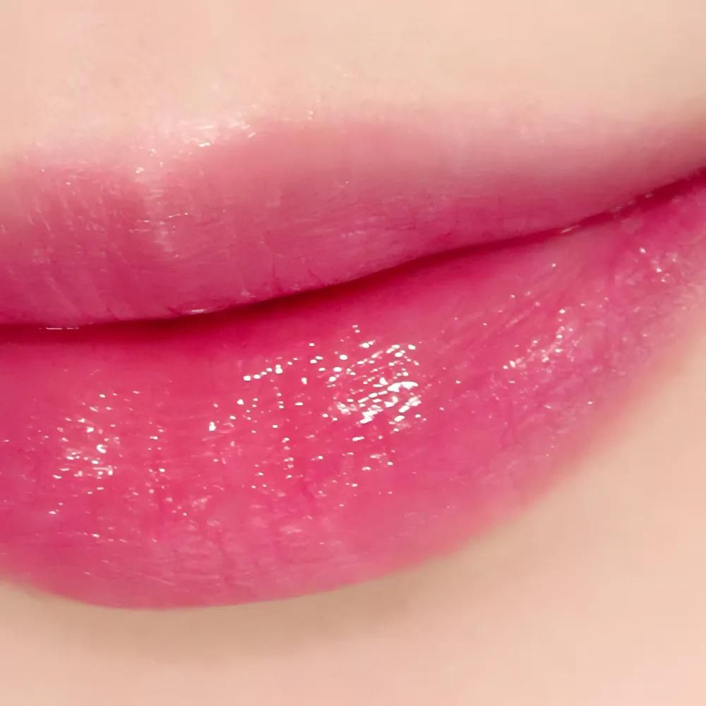 CLIO Essential Lipcheek Tap 4.5g in Cherry Shower Shade