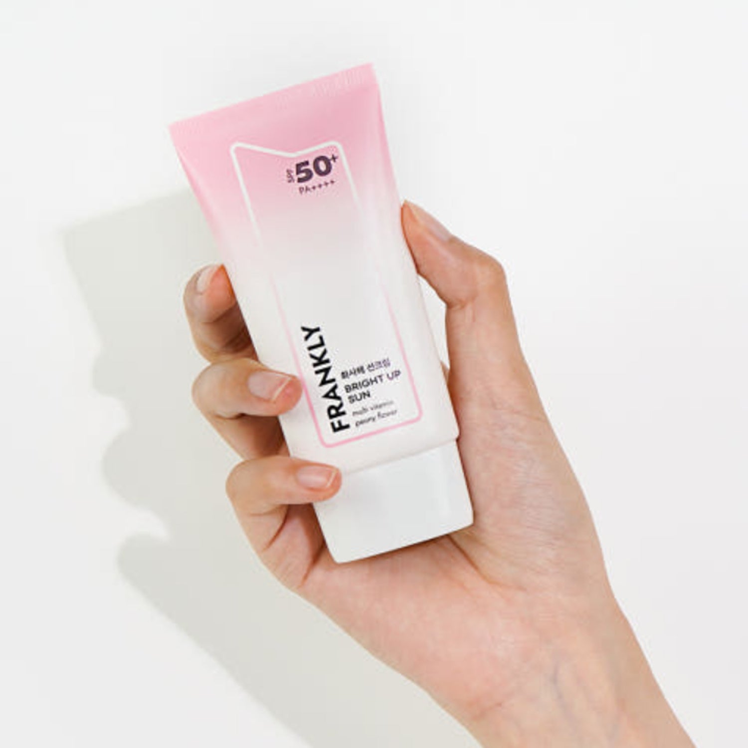 FRANKLYBrightUpSunscreen50ml-2.jpg