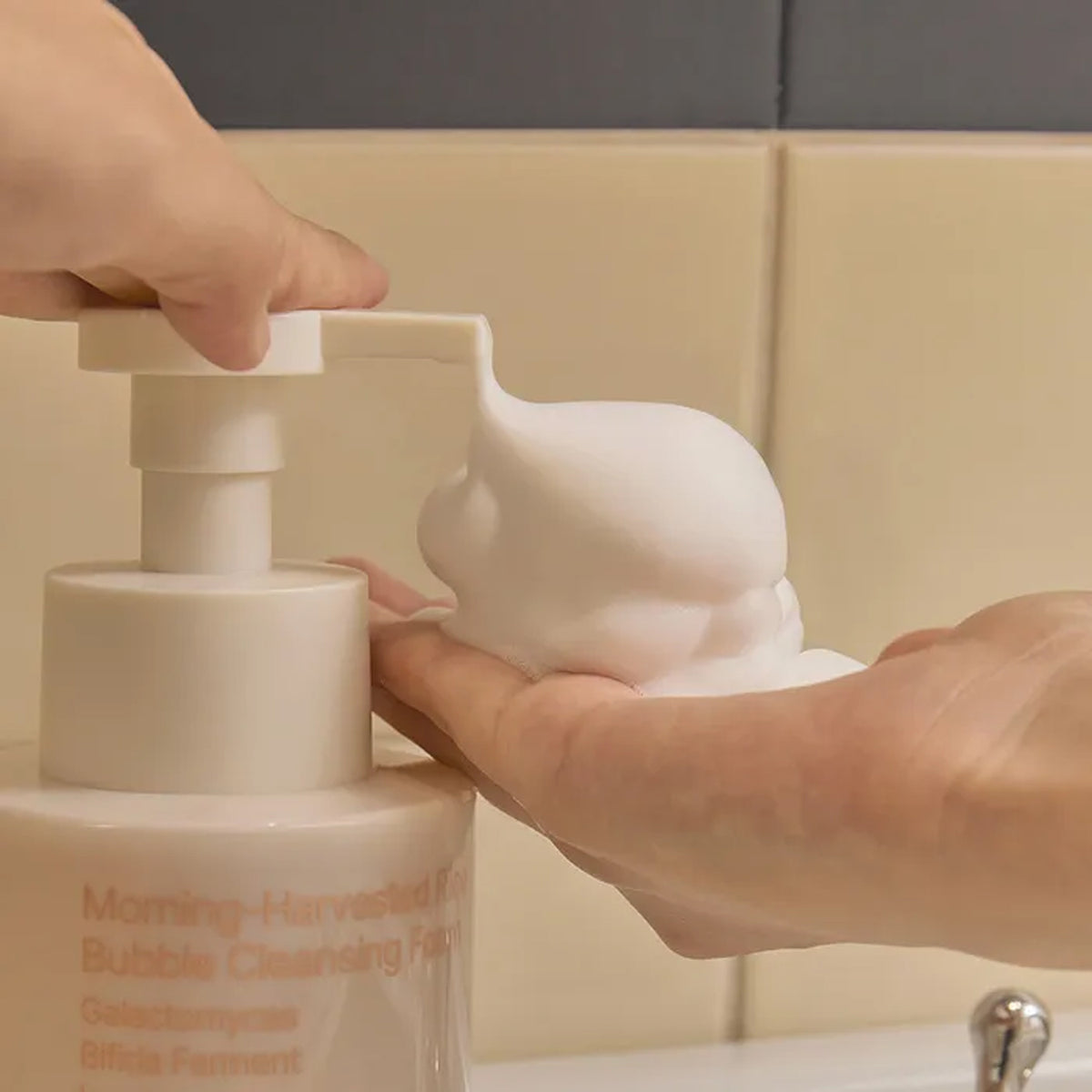 HETRAS Morning-Harvested Rice Bubble Cleansing Foam 500ml