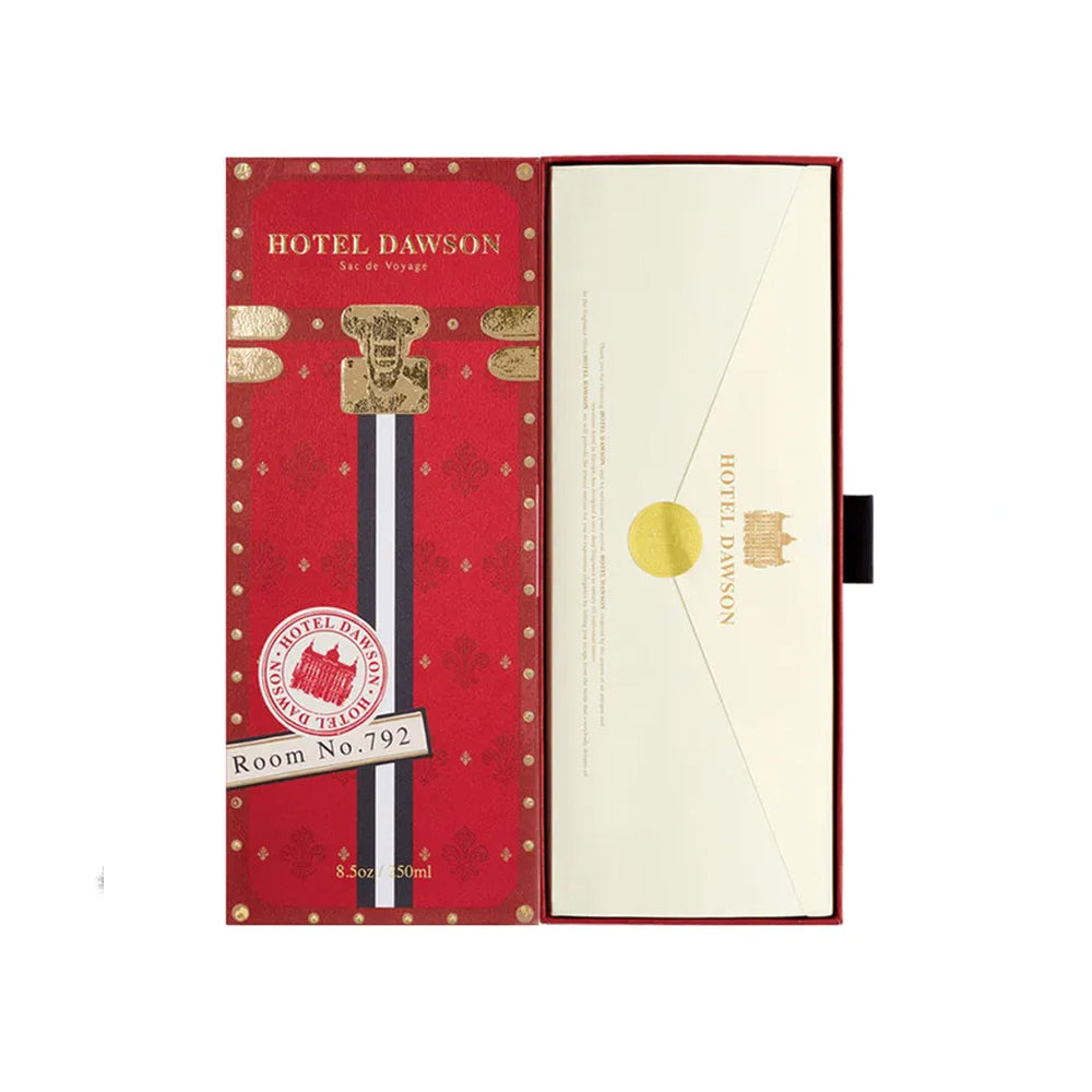 HOTEL DAWSON Sac De Voyage Room Diffuser (250ml) - Smoky Bourbon Whisky Scent (Main Diffuser + Fur Coaster + 5 Reed Sticks Set)