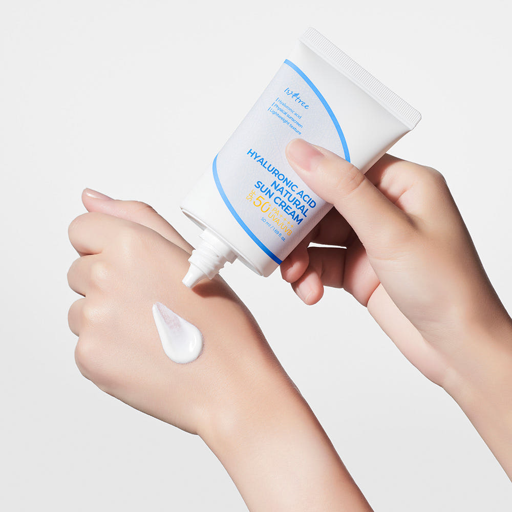 Isntree Hyaluronic Acid Natural Sun Cream SPF 50+ PA++++ 50ml (RENEWAL)