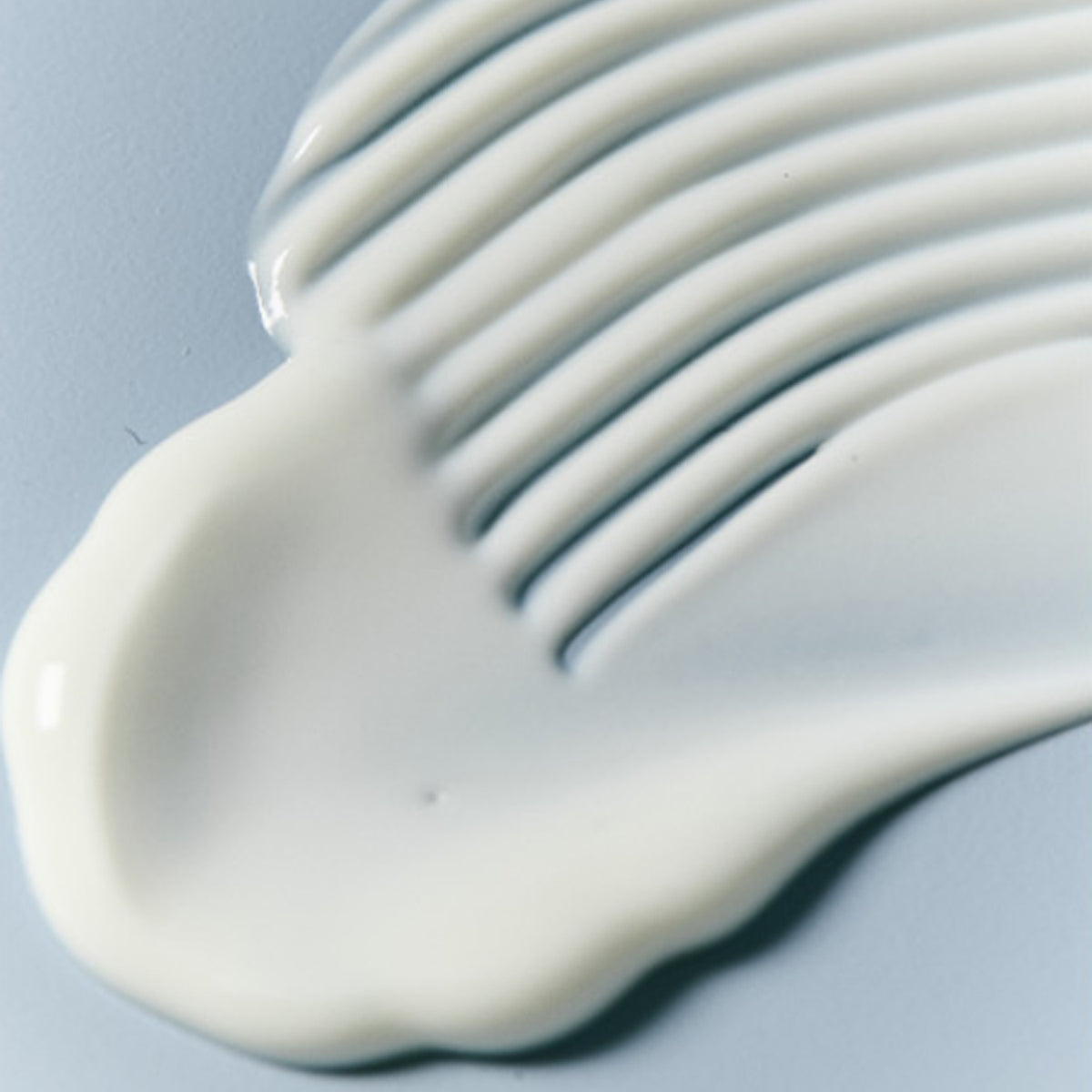 JUMISO Hyaluronic Acid Water-Plumping Sun Serum SPF50+ PA++++ 40ml