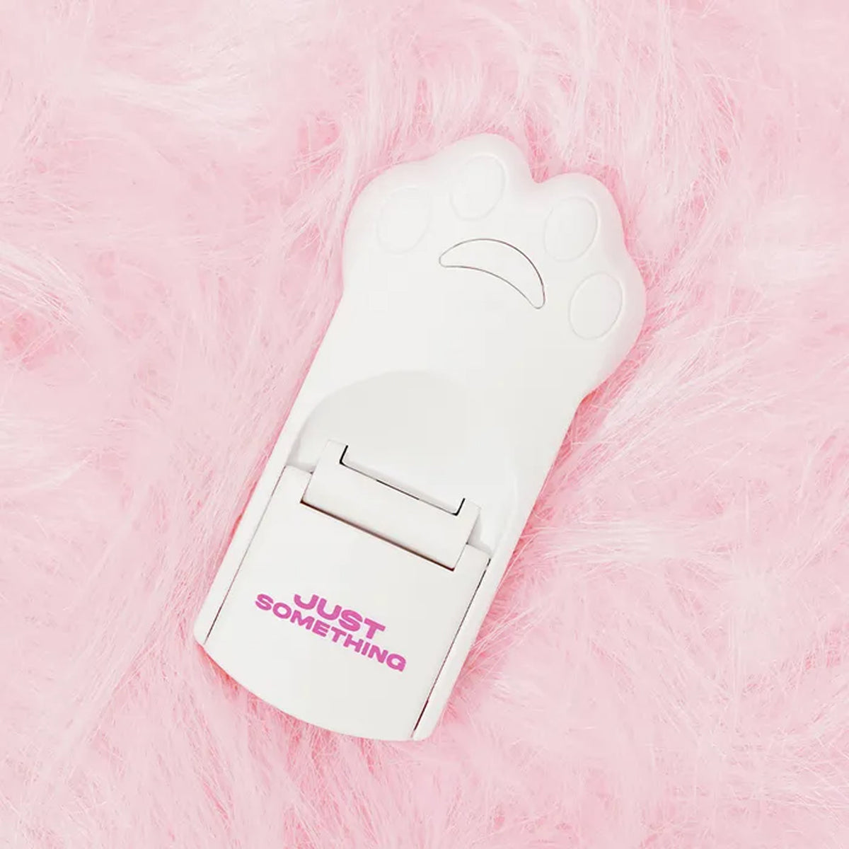 Just Something Mini Heating Eyelash Curler