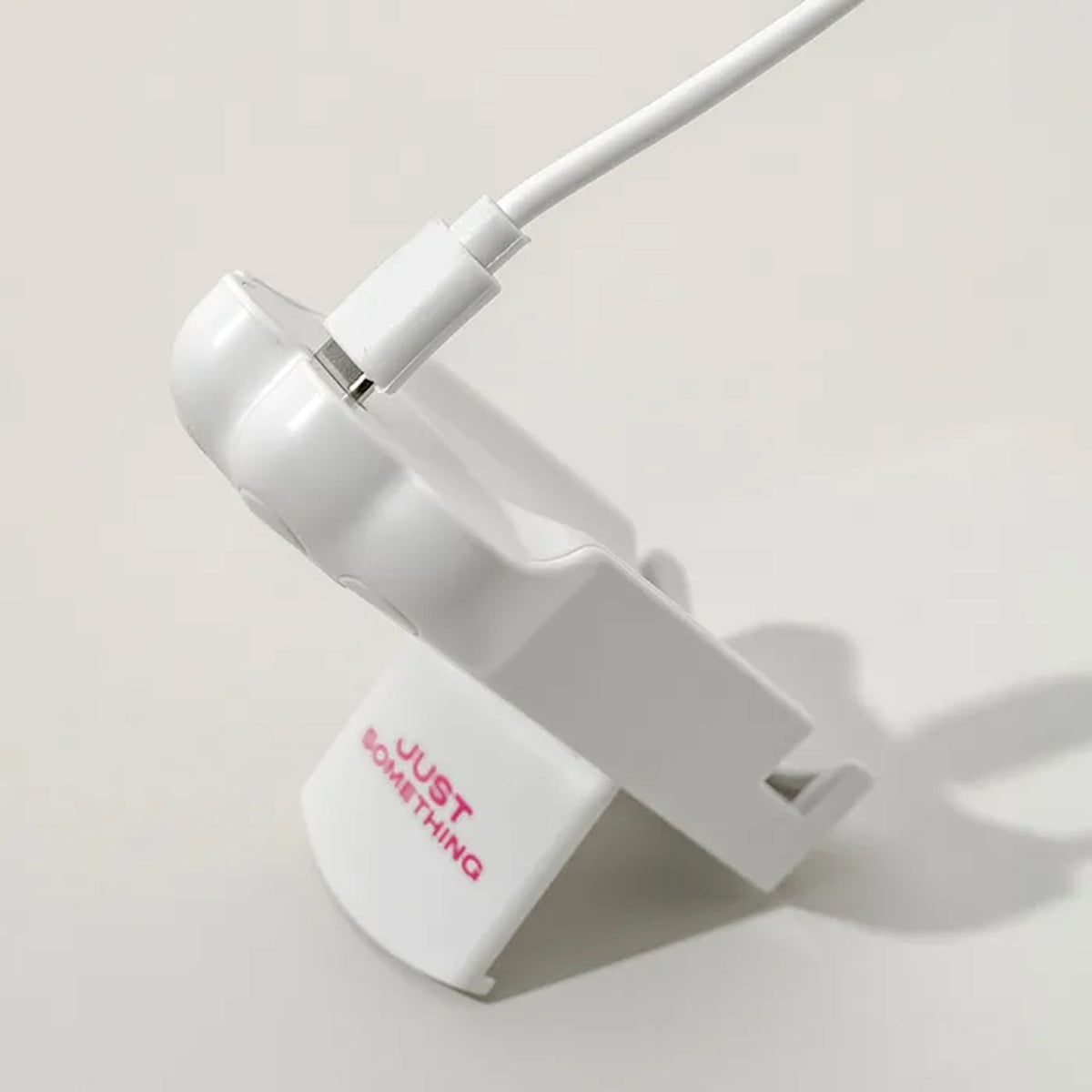 Just Something Mini Heating Eyelash Curler